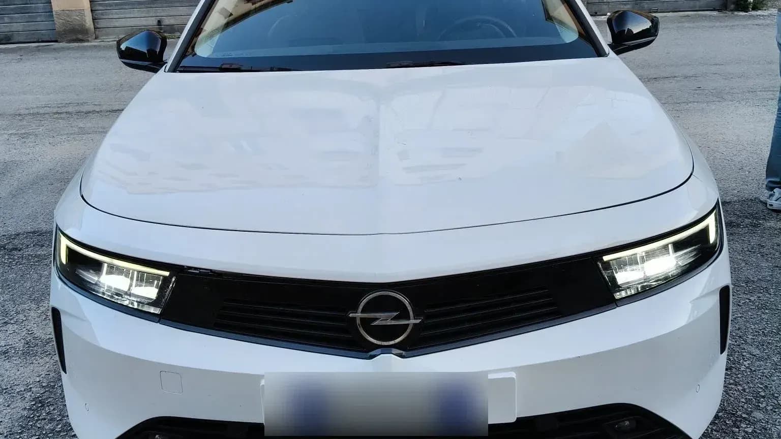 Opel astra L anno 2024 1.5 diesel cambio automatico